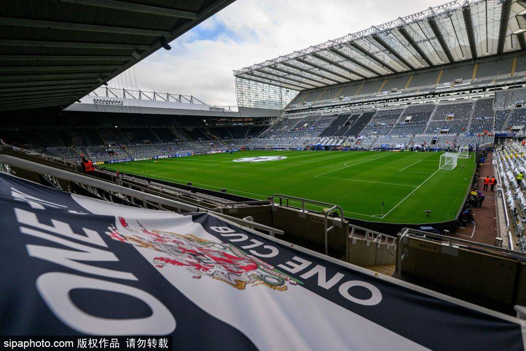 曼联与巴萨因拉什福德转会费陷入激烈拉锯战